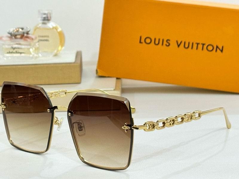 LV Sunglasses 792